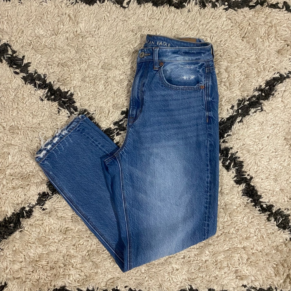 American Eagle Comfort Stretch Waistband Mom Jeans 6R